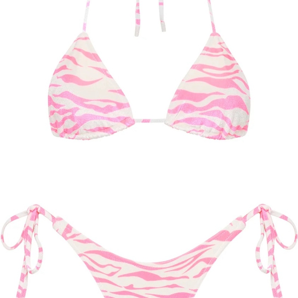 ISO TRIANGLE ZEBRA STRIPE